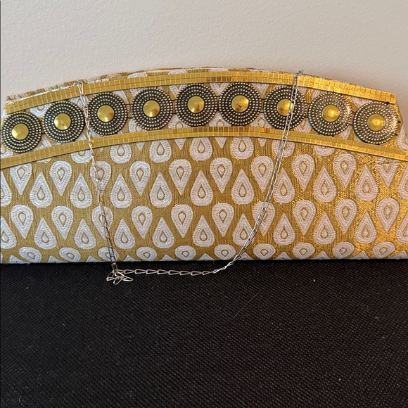Elegant Gold and Black Women's Clutch - Picture 2 of 3